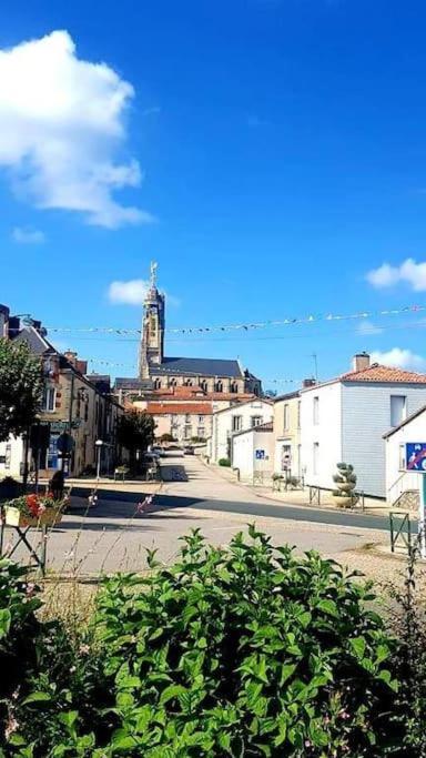 L'Ange Gite De Groupe Proche Du Puy Du Fou Sevremont Dış mekan fotoğraf